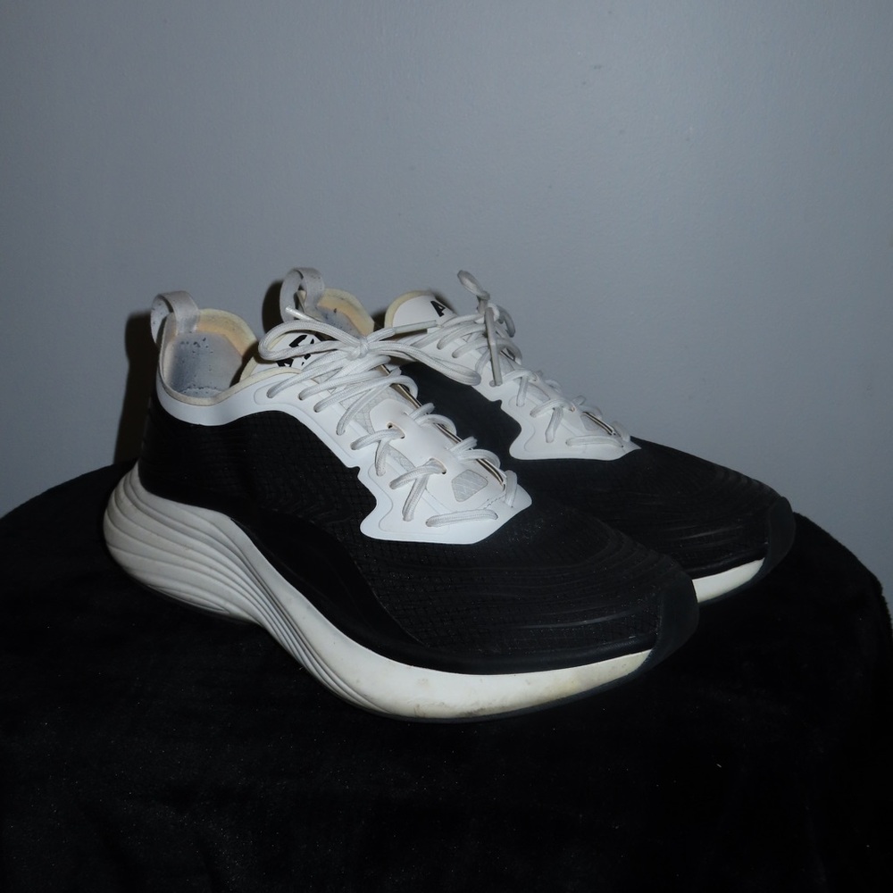 APL Men’s Streamline Sneaker